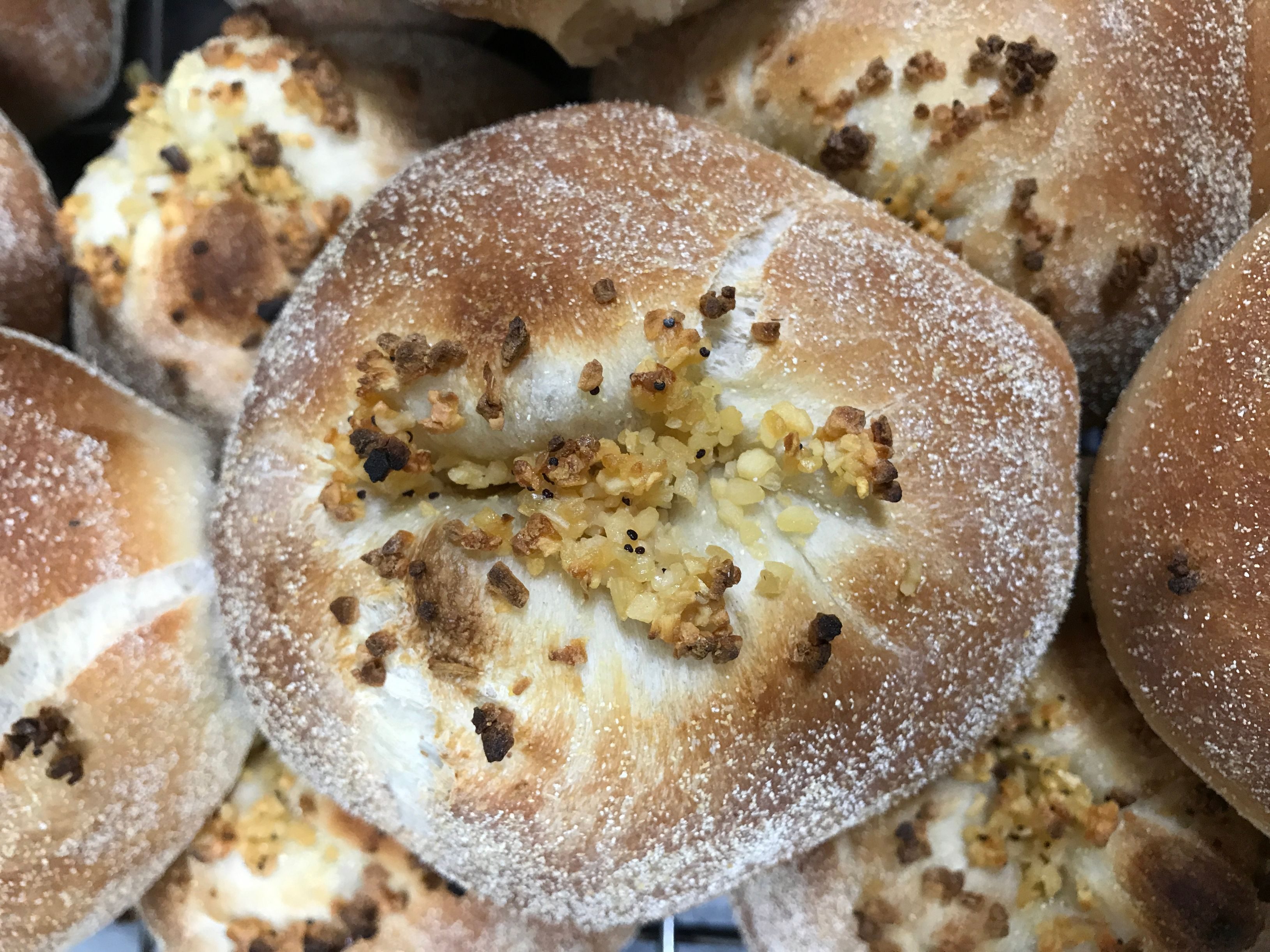 Bialy.